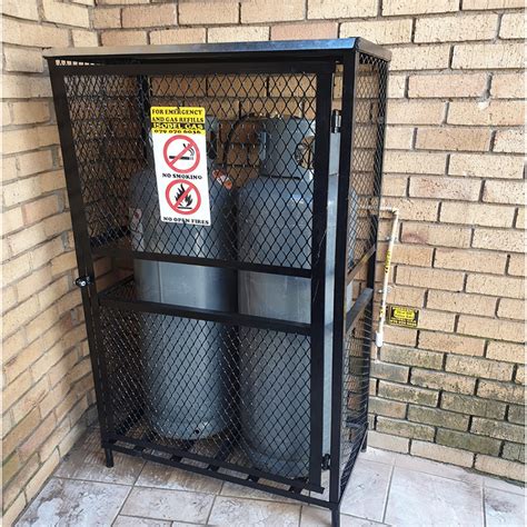 gas cylinder cage